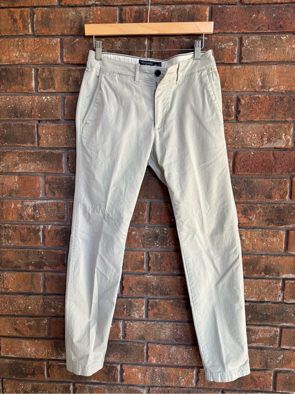 Abercrombie & Fitch Light Beige Chinos